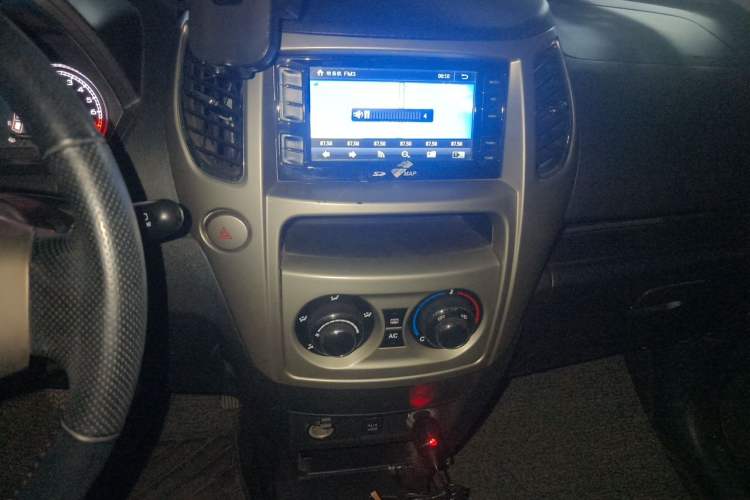 Used Great Wall M4 2012 1.5L Manual Luxury Version Audio And AC Panel