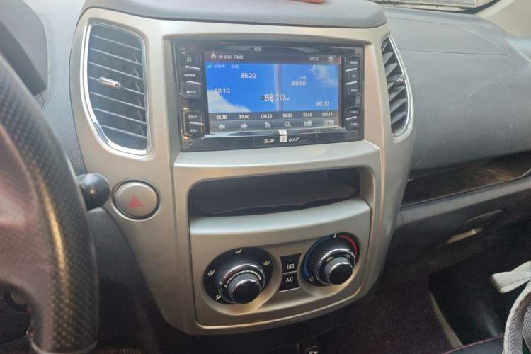 Used Great Wall M4 2012 1.5L Manual Luxury Version Audio And AC Panel