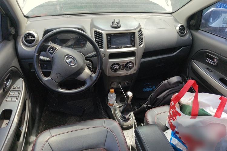 Used Great Wall M4 2012 1.5L Manual Luxury Version Center Console