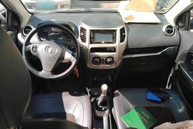 Used Great Wall M4 2012 1.5L Manual Luxury Version Center Console