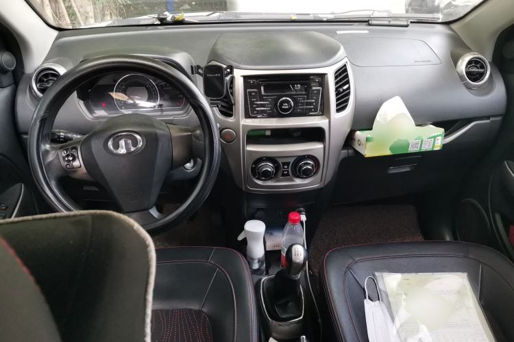 Used Great Wall M4 2012 1.5L Manual Comfort Version Center Console