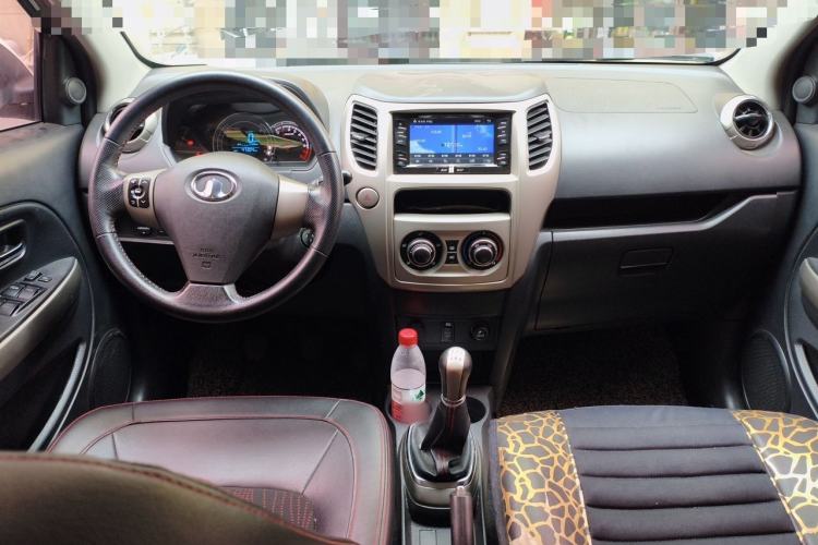 Used Great Wall M4 2012 1.5L Manual Luxury Version Center Console