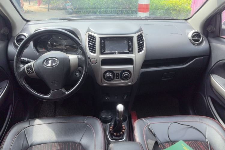 Used Great Wall M4 2012 1.5L Manual Luxury Version Center Console