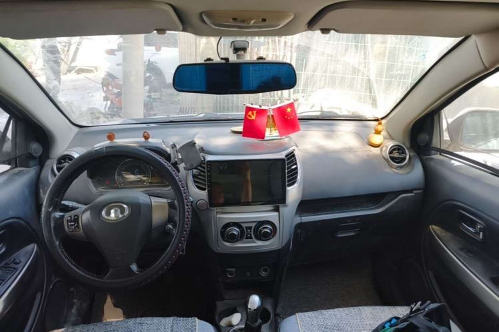 Used Great Wall M4 2012 1.5L Manual Comfort Version Center Console