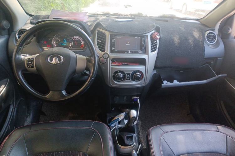 Used Great Wall M4 2012 1.5L Manual Luxury Version Center Console