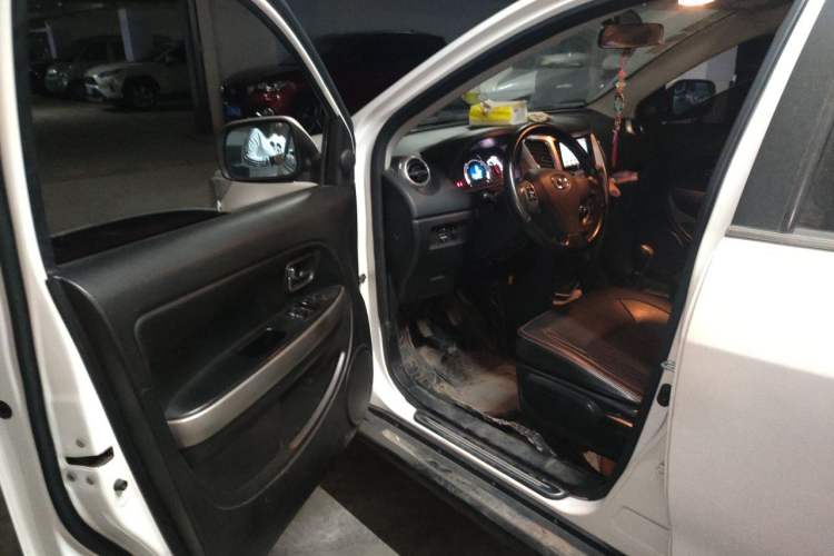 Used Great Wall M4 2012 1.5L Manual Luxury Version Driver Seat