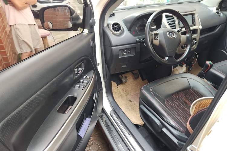 Used Great Wall M4 2012 1.5L Manual Luxury Version Driver Seat
