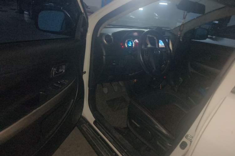 Used Great Wall M4 2012 1.5L Manual Luxury Version Driver Seat