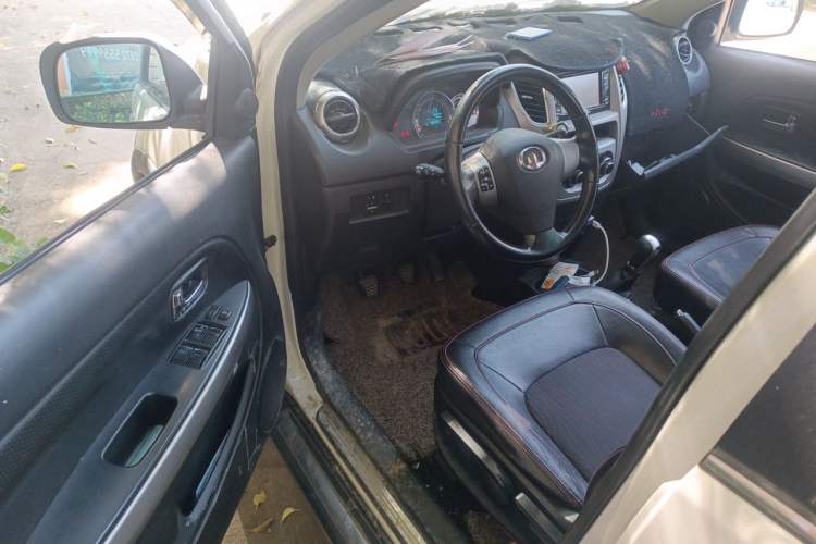 Used Great Wall M4 2012 1.5L Manual Luxury Version Driver Seat