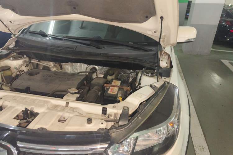 Used Great Wall M4 2012 1.5L Manual Luxury Version Engine Bay Left