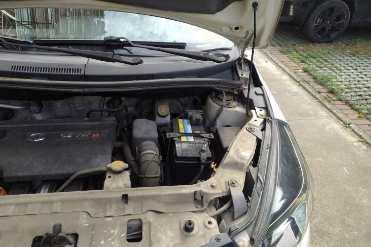 Used Great Wall M4 2012 1.5L Manual Luxury Version Engine Bay Left