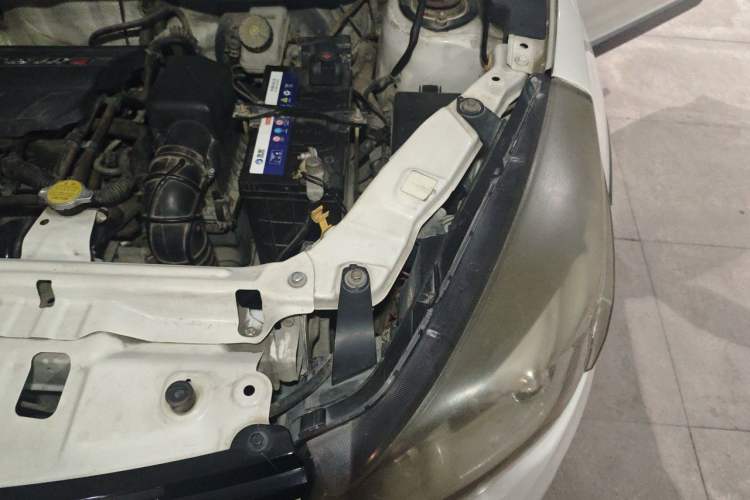 Used Great Wall M4 2012 1.5L Manual Elite Edition Engine Bay Left