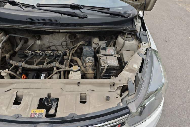 Used Great Wall M4 2012 1.5L Manual Luxury Version Engine Bay Left