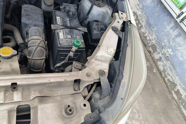 Used Great Wall M4 2012 1.5L Manual Luxury Version Engine Bay Left