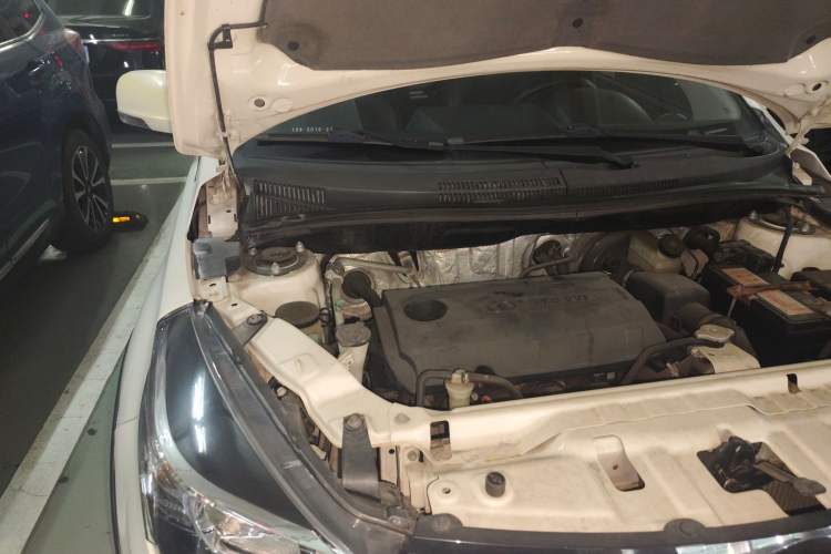 Used Great Wall M4 2012 1.5L Manual Luxury Version Engine Bay Right