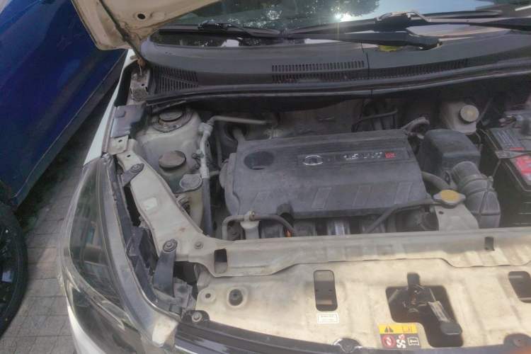 Used Great Wall M4 2012 1.5L Manual Luxury Version Engine Bay Right