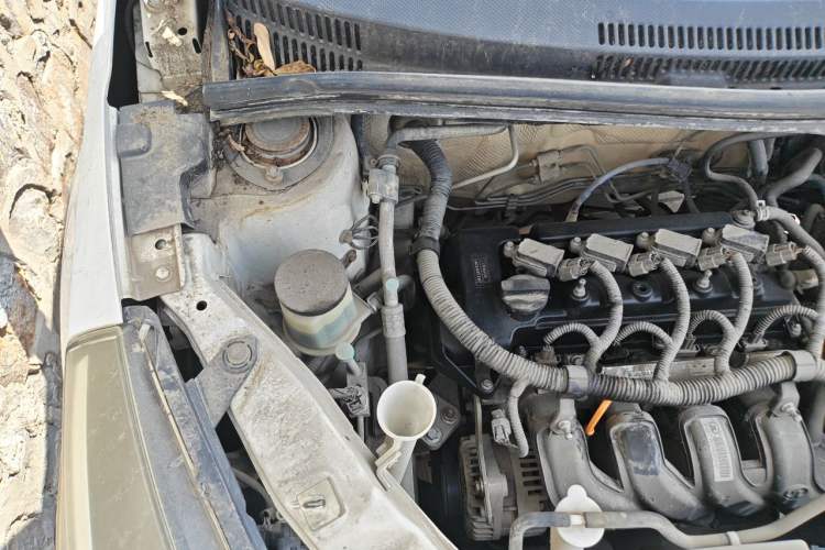 Used Great Wall M4 2012 1.5L Manual Comfort Version Engine Bay Right