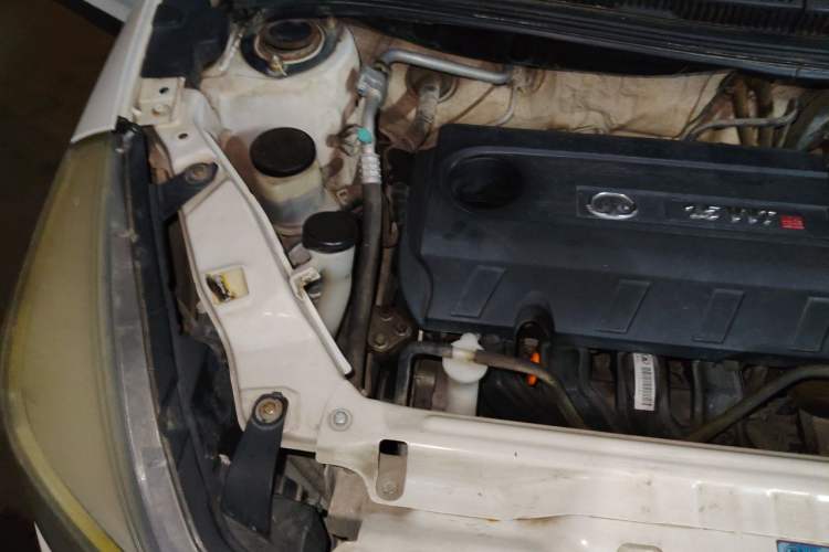 Used Great Wall M4 2012 1.5L Manual Comfort Version Engine Bay Right