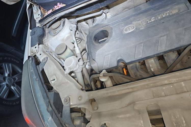 Used Great Wall M4 2012 1.5L Manual Luxury Version Engine Bay Right