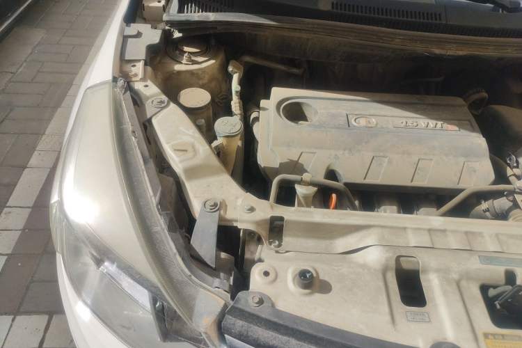 Used Great Wall M4 2012 1.5L Manual Luxury Version Engine Bay Right