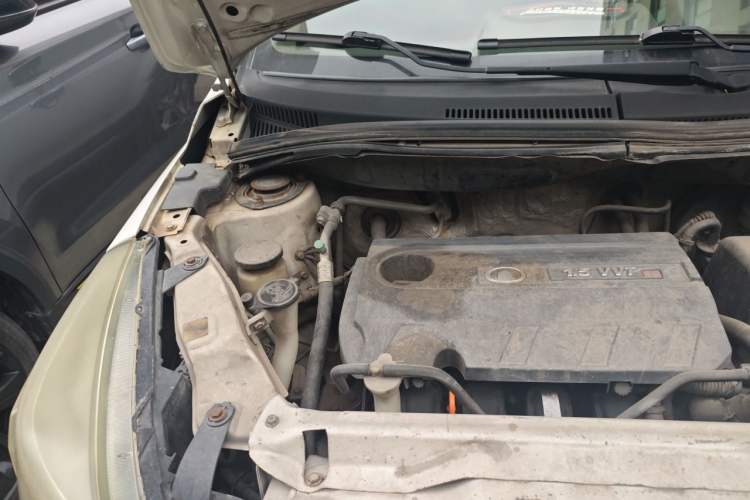 Used Great Wall M4 2012 1.5L Manual Comfort Version Engine Bay Right