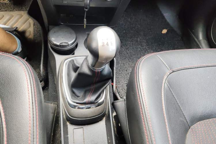 Used Great Wall M4 2012 1.5L Manual Luxury Version Gear Lever