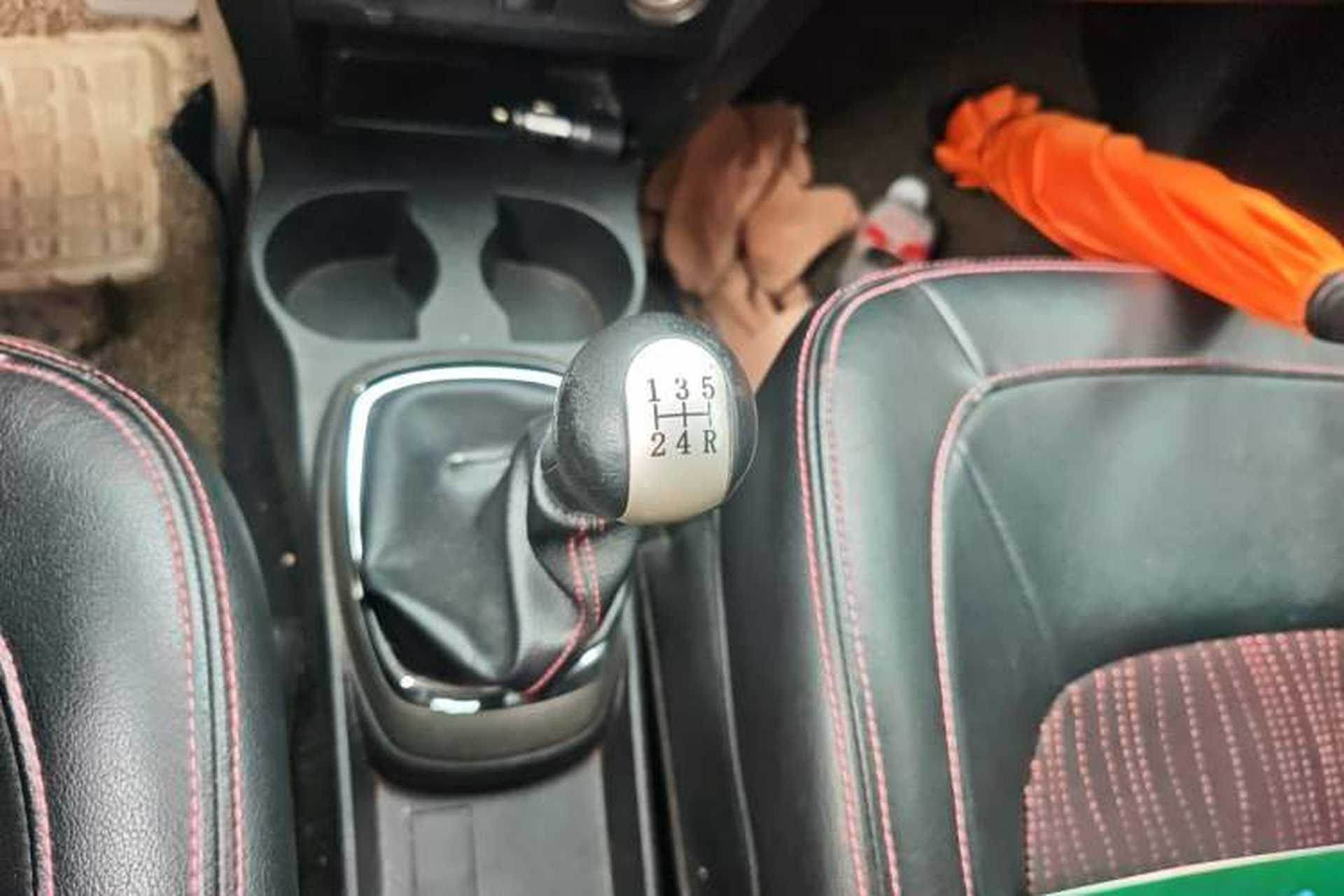 Used Great Wall M4 2012 1.5L Manual Comfort Version Gear Lever