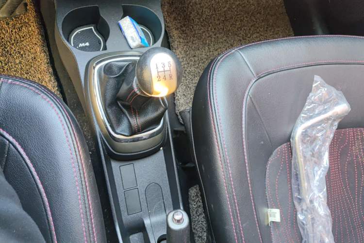 Used Great Wall M4 2012 1.5L Manual Luxury Version Gear Lever