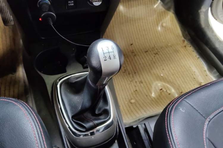 Used Great Wall M4 2012 1.5L Manual Luxury Version Gear Lever