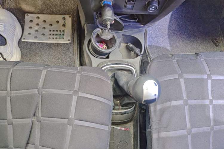 Used Great Wall M4 2012 1.5L Manual Comfort Version Gear Lever