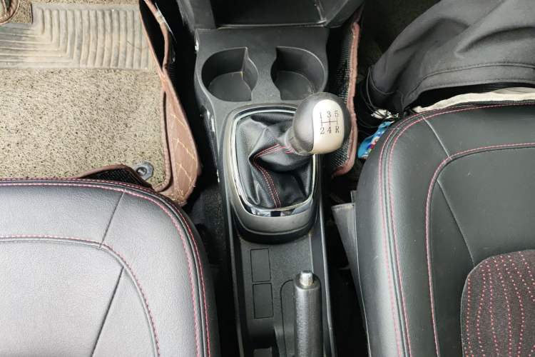 Used Great Wall M4 2012 1.5L Manual Luxury Version Gear Lever