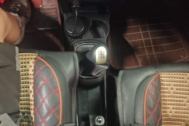 Used Great Wall M4 2012 1.5L Manual Luxury Version Gear Lever