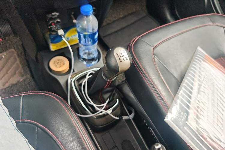 Used Great Wall M4 2012 1.5L Manual Comfort Version Gear Lever