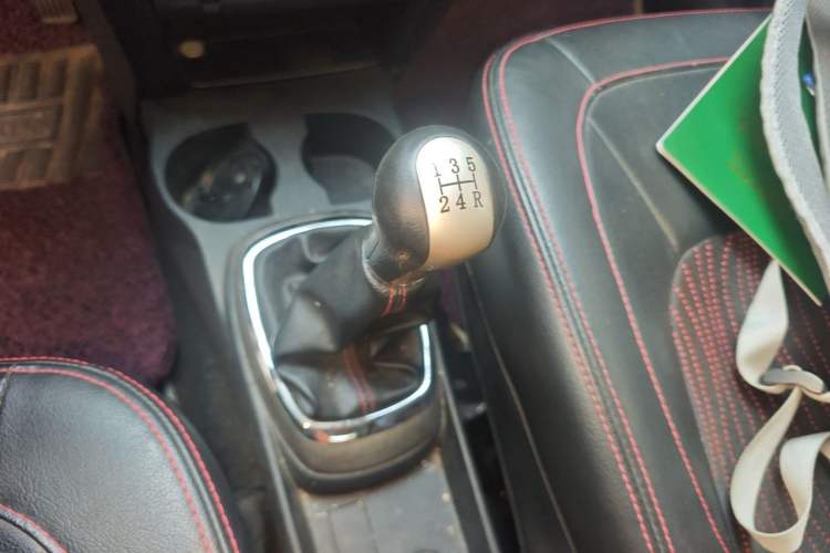 Used Great Wall M4 2012 1.5L Manual Luxury Version Gear Lever