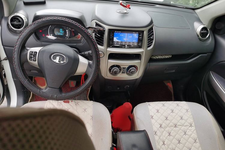 Used Great Wall M4 2012 1.5L Manual Luxury Version Interior 2