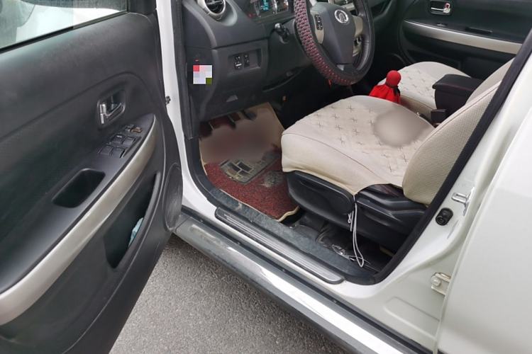 Used Great Wall M4 2012 1.5L Manual Luxury Version Interior 3