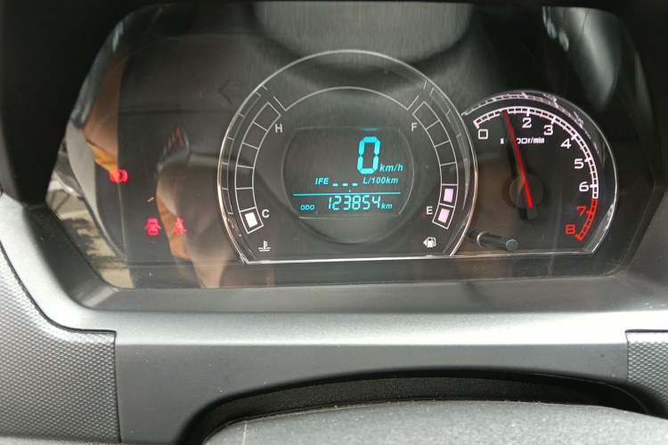 Used Great Wall M4 2012 1.5L Manual Luxury Version Odometer Close Up