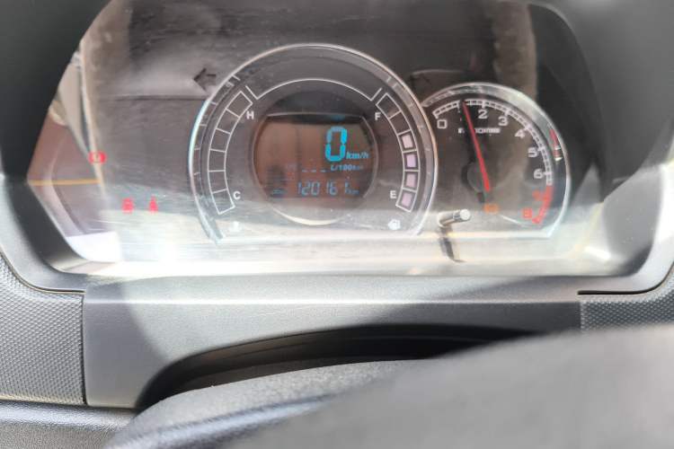 Used Great Wall M4 2012 1.5L Manual Luxury Version Odometer Close Up