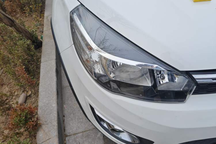 Used Great Wall M4 2012 1.5L Manual Comfort Version Right Front Headlight