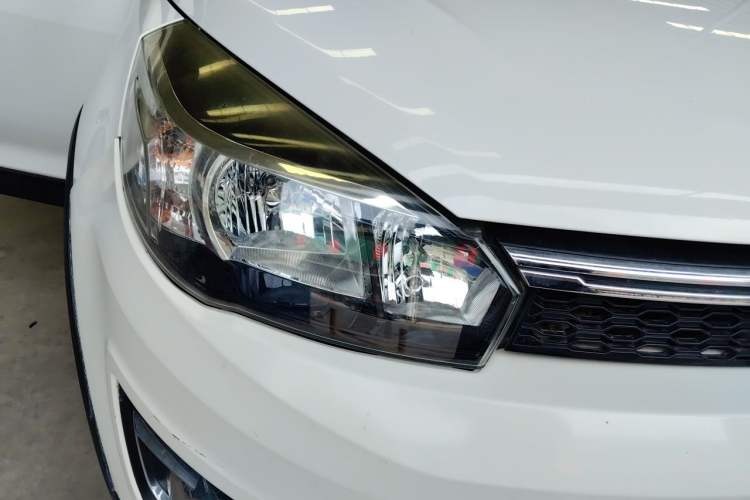 Used Great Wall M4 2012 1.5L Manual Luxury Version Right Front Headlight