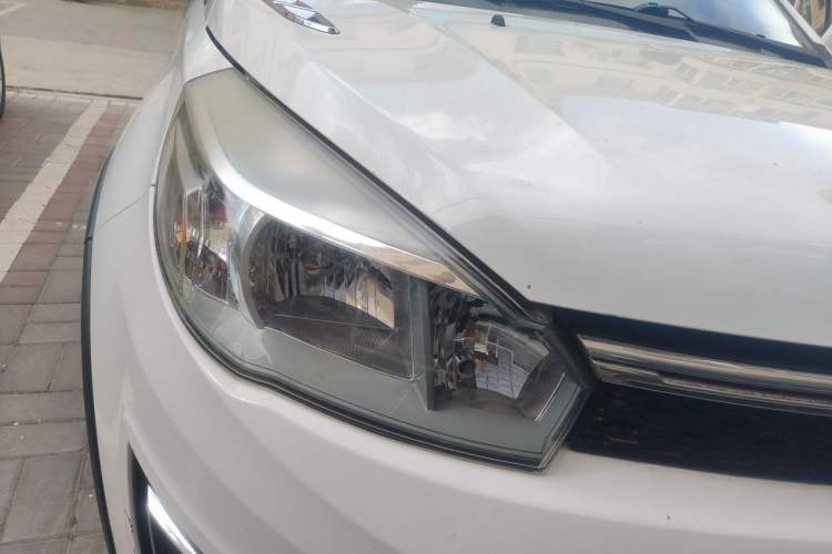 Used Great Wall M4 2012 1.5L Manual Luxury Version Right Front Headlight