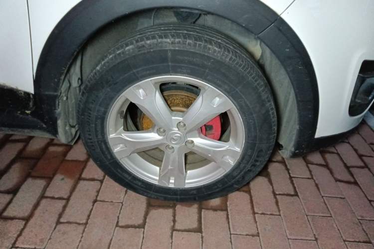 Used Great Wall M4 2012 1.5L Manual Luxury Version Right Front Wheel Hub