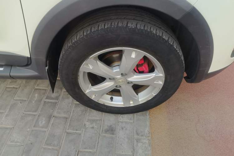 Used Great Wall M4 2012 1.5L Manual Comfort Version Right Front Wheel Hub