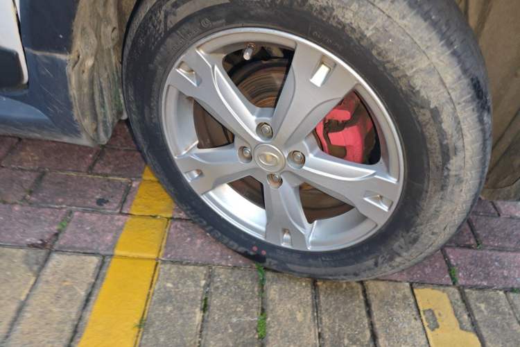 Used Great Wall M4 2012 1.5L Manual Luxury Version Right Front Wheel Hub