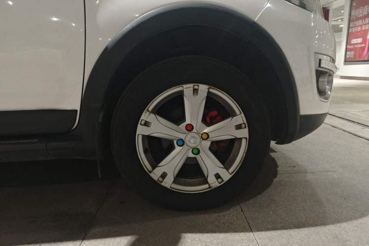 Used Great Wall M4 2012 1.5L Manual Elite Edition Right Front Wheel Hub