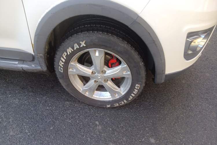 Used Great Wall M4 2012 1.5L Manual Comfort Version Right Front Wheel Hub