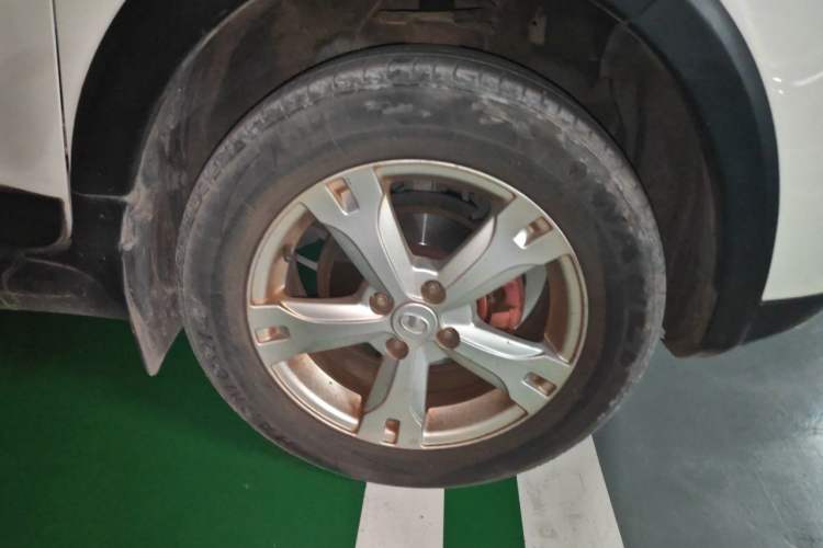 Used Great Wall M4 2012 1.5L Manual Luxury Version Right Front Wheel Hub