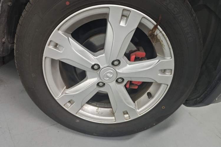 Used Great Wall M4 2012 1.5L Manual Luxury Version Right Front Wheel Hub