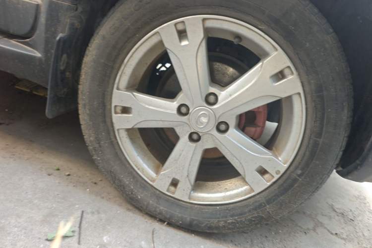 Used Great Wall M4 2012 1.5L Manual Luxury Version Right Front Wheel Hub