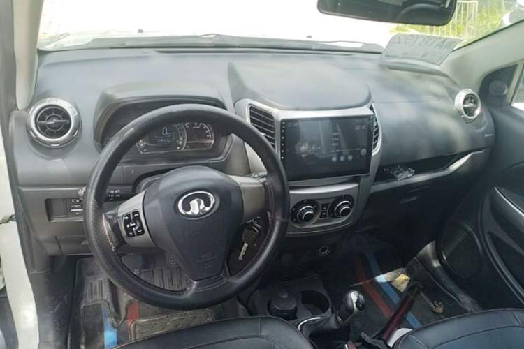 Used Great Wall M4 2012 1.5L Manual Luxury Version Steering Wheel